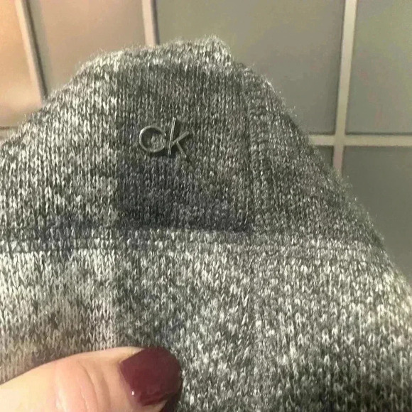 Calvin Klein plaid sweater vest - Picture 5 of 8